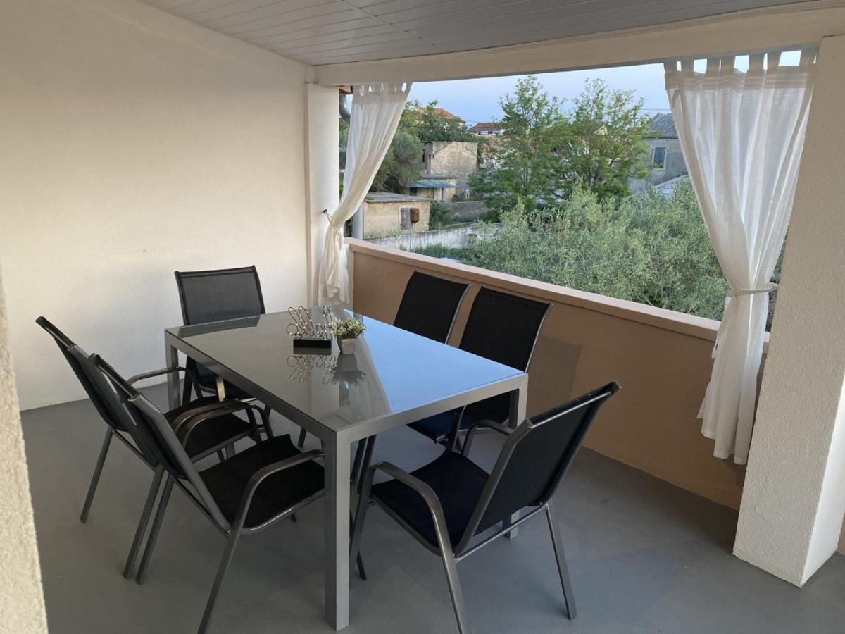 Apartments Zvonimir Privlaka  Esterno foto